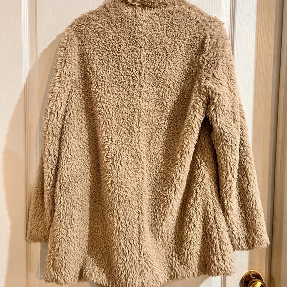 FINAL PRICE KENNETH COLE | Tan Teddy Jacket with Satin Lining - Picture 9 of 9